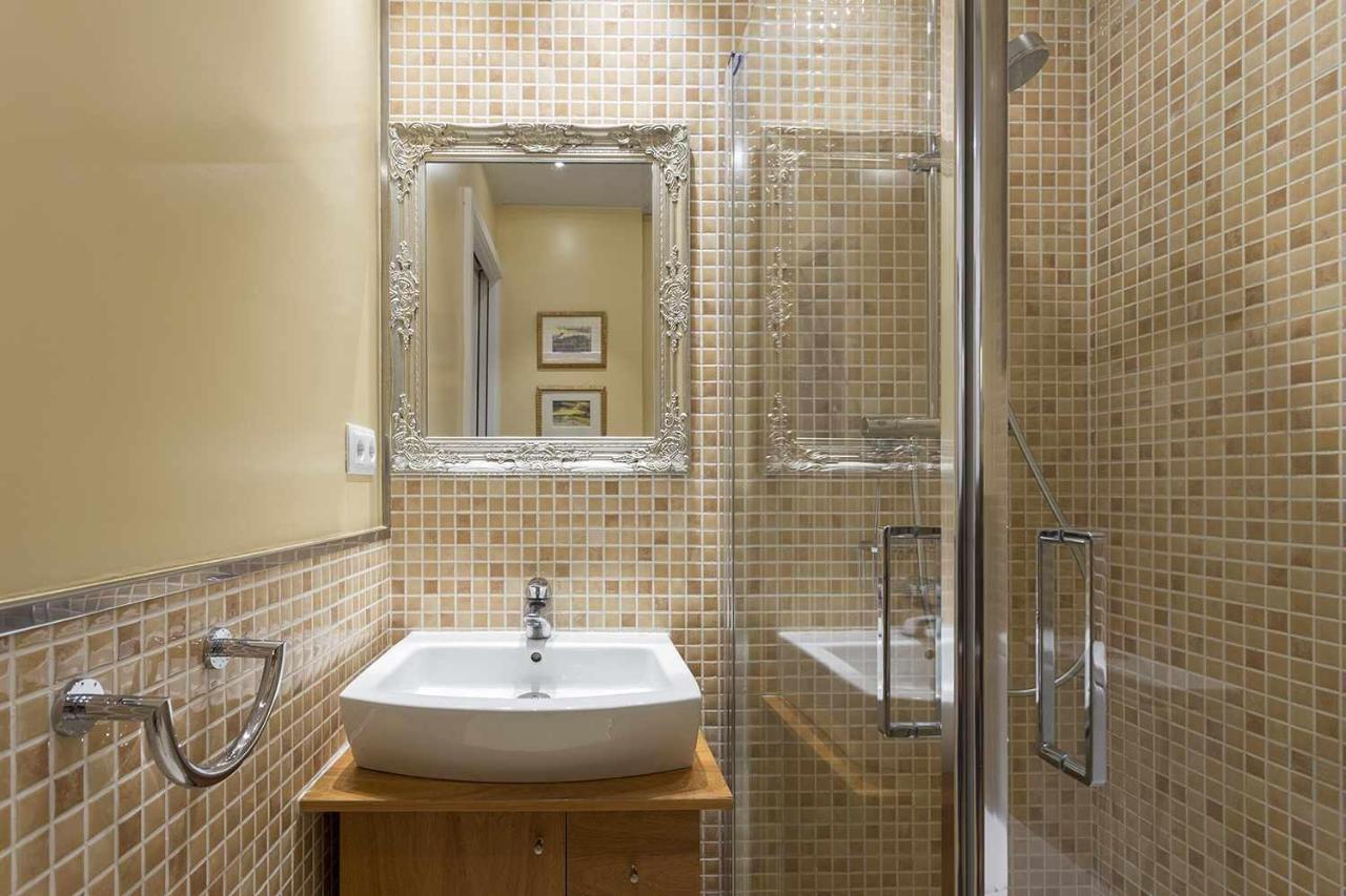 Beautiful Y Luxury Apartment Centrallylocated Барселона Екстериор снимка